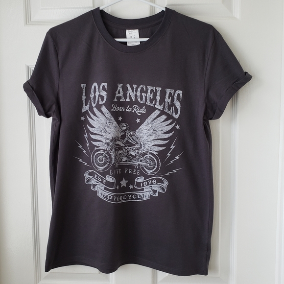 Los Angeles T- Shirt 🤍🖤 - Picture 2 of 3